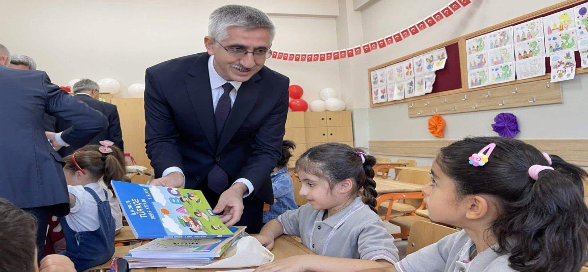 BAKAN YARDIMCISI YILMAZ, MALATYA'DA EĞİTİM ÖĞRETİM YILI AÇILIŞINA KATILDI